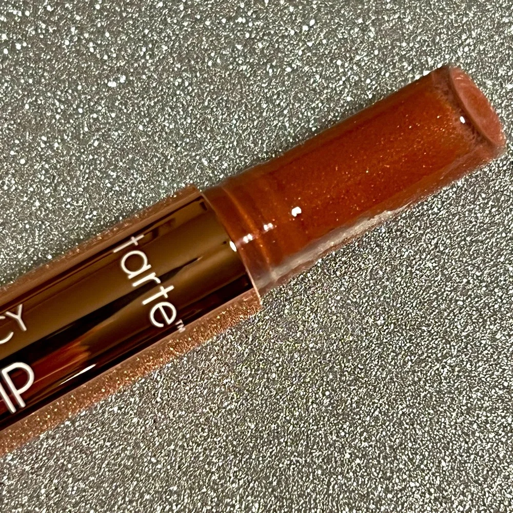 TARTE. Maracuja Juicy Rich Pink Amethyst Shimmer Glass Lip Plump